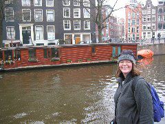Liz and her favorite houseboat