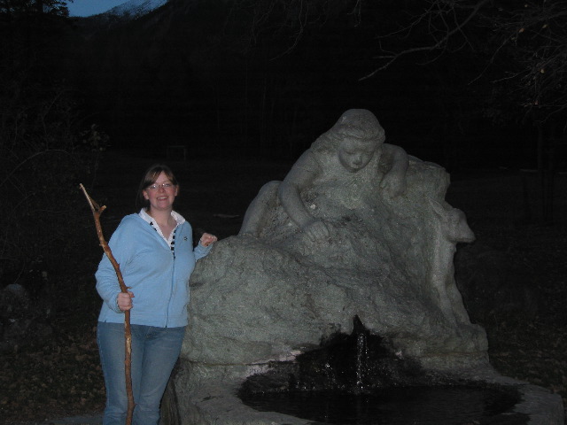 Liz hanging out with Heidi