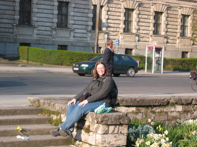 Liz waiting for the tour bus