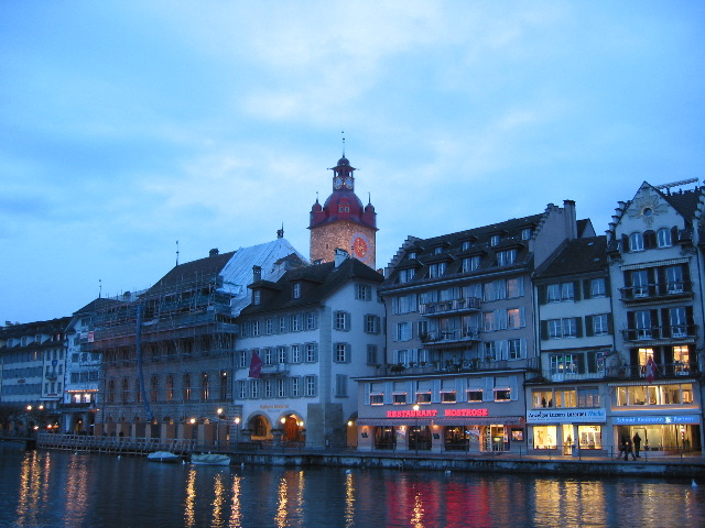 Luzern at night