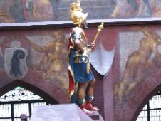 Statue - bright